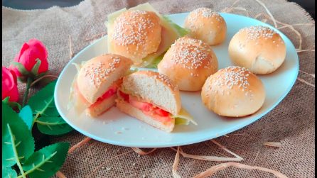 Mini panini fatti in casa: la ricetta per averli soffici e gustosi