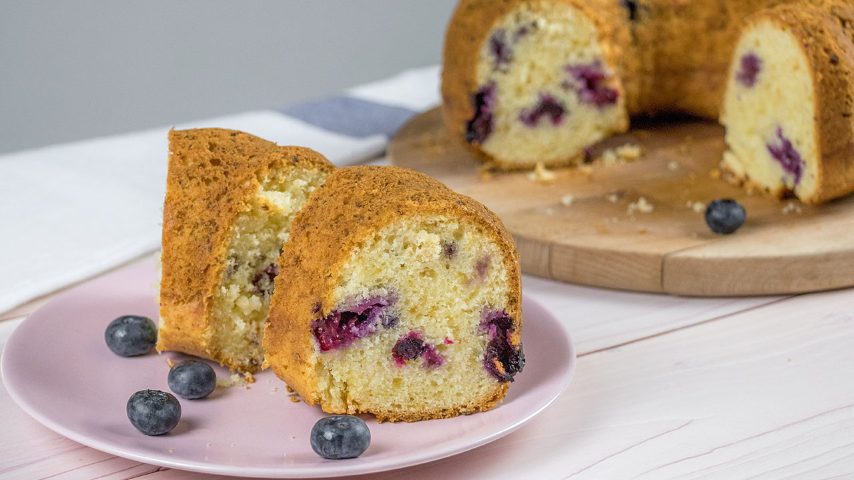 Blueberry donut cake: a delicious recipe for the whole family!