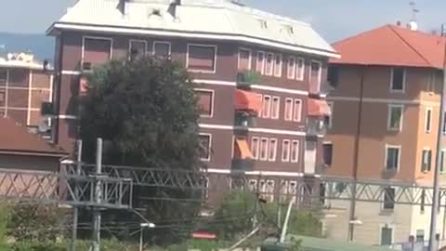 Carnate, treno deraglia: coinvolte almeno quattro carrozze, diversi feriti