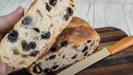 Pane alle olive: la semplice ricetta per farlo in casa