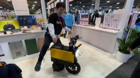 Ces 2023, il motorino pieghevole dalle dimensioni di una valigia
