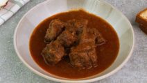 Gulash ungherese: la ricetta facile per uno spezzatino tenero e delizioso!
