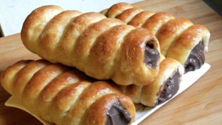 Cannoli soffici al cioccolato: la ricetta per averli perfetti