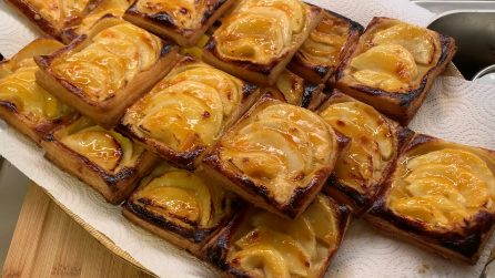 Sfogliatine alle mele: il dessert veloce e davvero delizioso