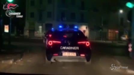 Torino, a 17 anni ruba l'auto della mamma e sperona i carabinieri