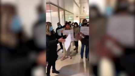 Il commissario Longo ai dipendenti regionali: "Vi vaccino tutti, ma abbassate la voce"