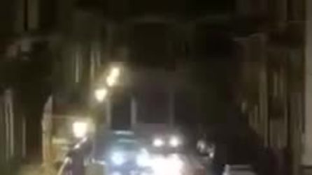 Rissa tra giovani nel centro storico di Catania