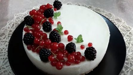 Cheesecake allo yogurt: il dessert fresco e goloso da provare