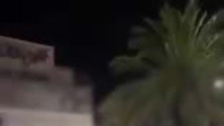 Maxi Rissa tra ragazzi a Lido di Camaiore