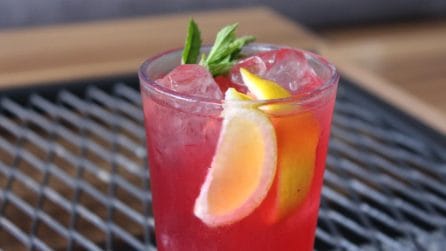 Tè freddo fatto in casa: una bevanda gustosa e semplice da preparare