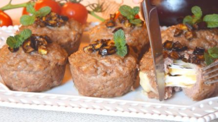 Muffin di carne ripieni: la ricetta del secondo piatto originale e saporito
