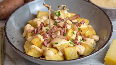 Patate con crema al formaggio: un contorno davvero saporito