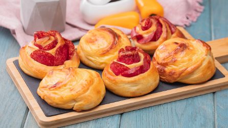 Rose di pane: bellissime da servire ad una cena speciale!