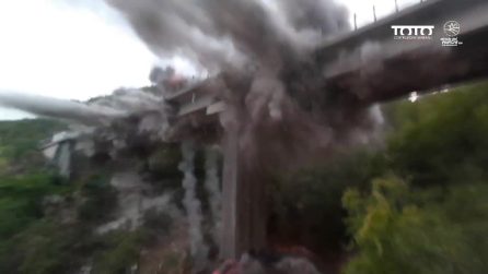 Demolito il viadotto Cerqueta sulla A24: una nuova tratta antisismica sull'autostrada dei Parchi