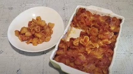 Pasta al forno con salsiccia: la ricetta del primo piatto semplice e saporito