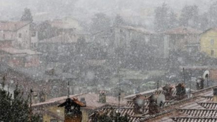 Roma, la nevicata a Rocca di Papa