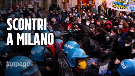 Scontri alla manifestazione per Lorenzo, 18enne morto in stage: polizia carica studenti, un ferito