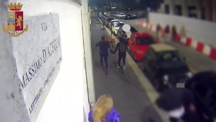 Milano, rapina una turista e accoltella un poliziotto: arrestato