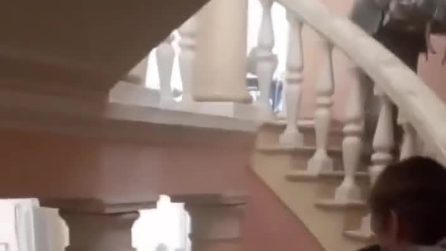 Le immagini dentro il teatro di Mariupol dopo il bombardamento russo