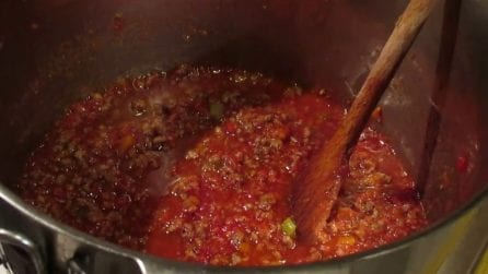 Ragù della nonna: la ricetta del sugo gustoso che piace a tutti