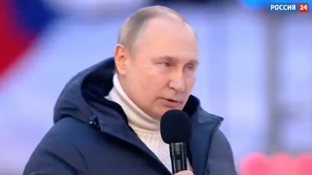 Putin "scompare" improvvisamente durante il suo discorso: cosa è successo in diretta