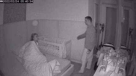 "Svegliatevi, dobbiamo scappare!", la fuga disperata di una famiglia da Kiev
