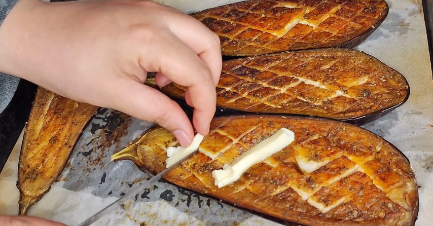 Melanzane al forno con formaggio: il contorno ricco e gustoso
