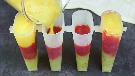 Ghiaccioli alla frutta (kiwi, fragole e anans): freschi, nutrienti e saporiti!