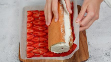 Rotolo con gelatina di fragole: il dolce dal gusto delicato per stupire i tuoi ospiti!