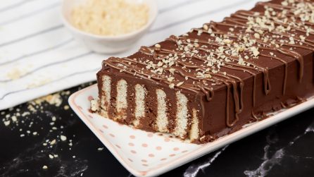 Tronchetto di biscotti al cioccolato: il dessert goloso da fare con soli 4 ingredienti!