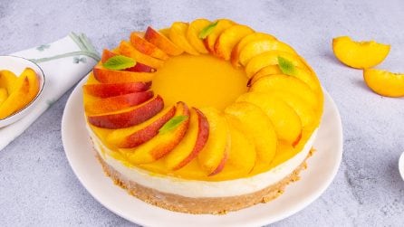 CHEESECAKE ALLE PESCHE: La ricetta per un dolce rinfrescante e cremoso!