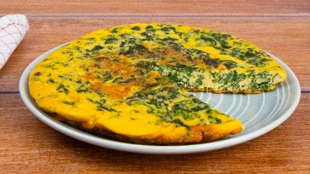 FRITTATA DI SPINACI in padella: come renderla bella alta e soffice!