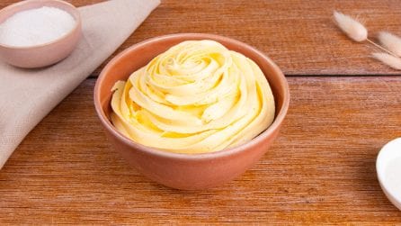 CREMA AL BURRO: come farla perfetta per FARCIRE o DECORARE tuoi dolci! 🧁