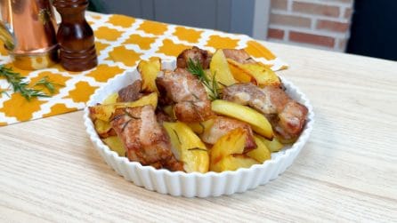 COSTINE DI MAIALE AL FORNO: l'idea golosa per la cena