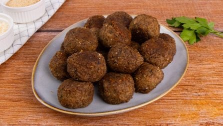 POLPETTE DI LENTICCHIE: saranno BUONISSIME da fare sia AL FORNO che FRITTE! 😋
