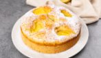 Nua Cake: with a custard heart it's really delicious! 💛