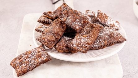 CHIACCHIERE AL CIOCCOLATO: la variante della ricetta tradizionale per un Carnevale goloso!