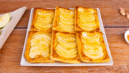 SFOGLIATINE ALLE MELE: ti bastano pochi ingredienti per questa ricetta veloce e saporita!