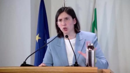 Schlein attacca Meloni: "Santanché sfida il governo, mentre Meloni scappa su Paragon"