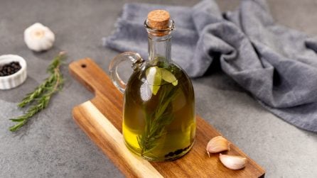 OLIO AROMATIZZATO AL GINEPRO: la magia degli aromi in bottiglia!