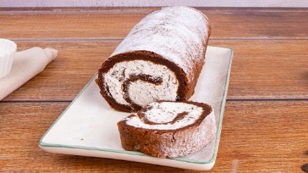 ROTOLO AL CIOCCOLATO: soffice con un ripieno di panna golosissima!