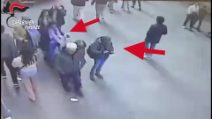 "Pickpockets in azione a Firenze": furti ai turisti, in tre beccati dai video