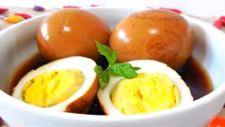 Uova sode marinate: la ricetta alternativa e gustosa per prepararle
