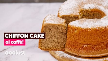 Chiffon cake al caffè: la ciambella soffice, alta e semplice da fare!