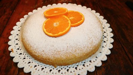 Torta morbida all'arancia: la ricetta facile e veloce per un dessert profumato