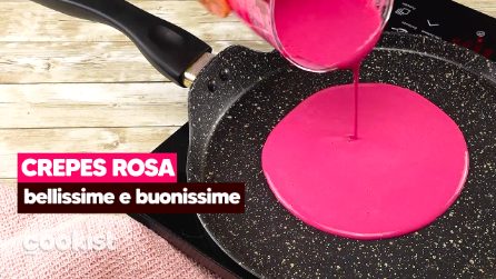 Crepes rosa alla barbabietola: belle e facilissime da preparare