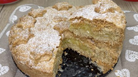 Torta al limone: la ricetta del dolce profumato e facile da realizzare