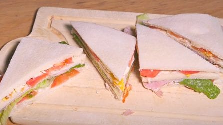 Doppi tramezzini: l'idea fresca e leggera per un pasto veloce