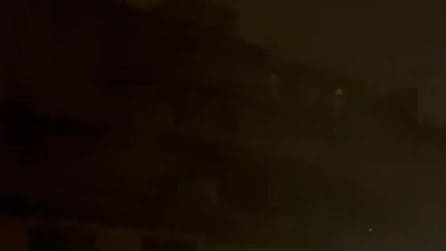 Temporale su Milano durante la notte del 25 luglio: pioggia e vento si abbattono sulla Lombardia