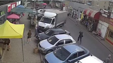 Ucraina, attacco russo a mercato nel Donetsk: almeno 16 morti, tra loro anche un bambino